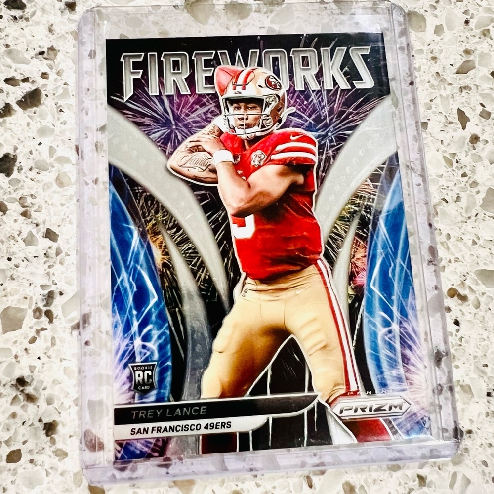 TREY LANCE ROOKIE CARD PANINI PRIZM BASE CARD 49ers NFL 2021